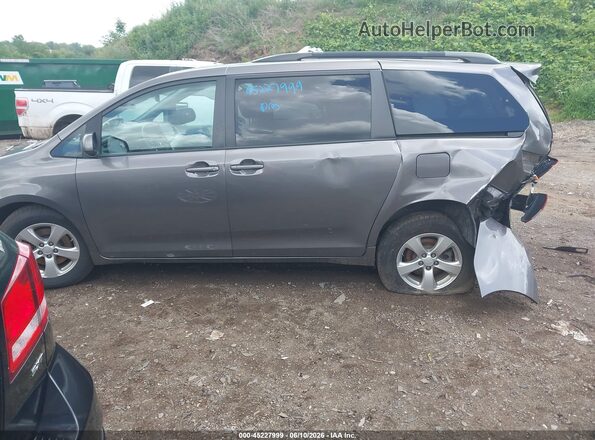 5TDKK3DC8GS753582 2016 TOYOTA SIENNA Gray Widok wnętrza 360 stopni
