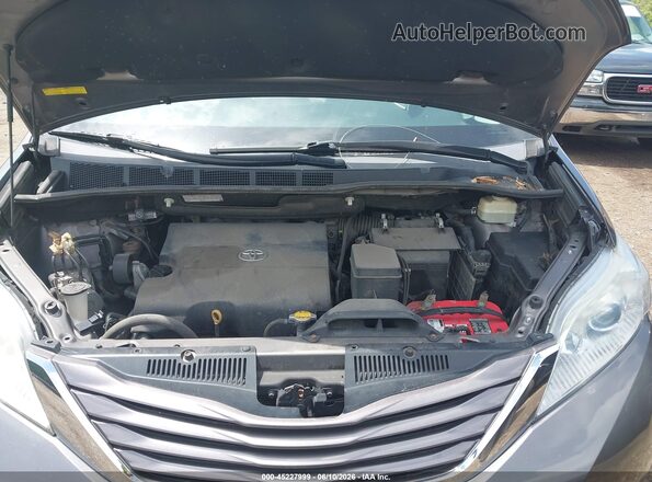 5TDKK3DC8GS753582 2016 TOYOTA SIENNA Gray Widok z tyłu