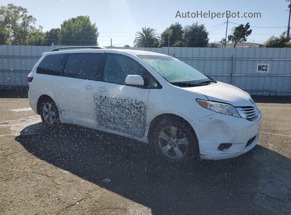 5TDKK3DC9GS714581 2016 TOYOTA SIENNA White 