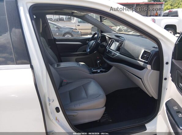 5TDKKRFH2GS175717 2016 TOYOTA HIGHLANDER White Widok wnętrza z przodu