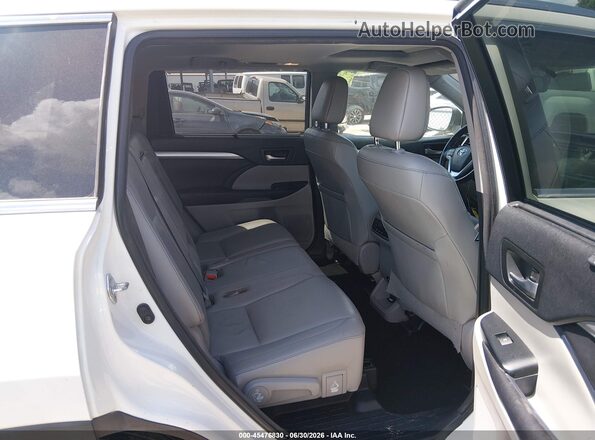 5TDKKRFH2GS175717 2016 TOYOTA HIGHLANDER White Widok naklejki z numerem VIN