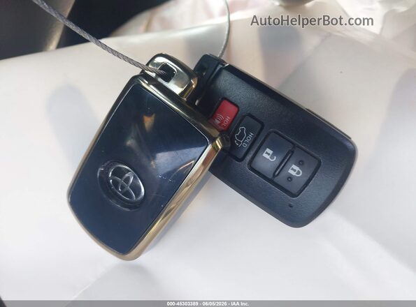 5TDKKRFH3GS164502 2016 TOYOTA HIGHLANDER White Առջևի վահանակի տեսք