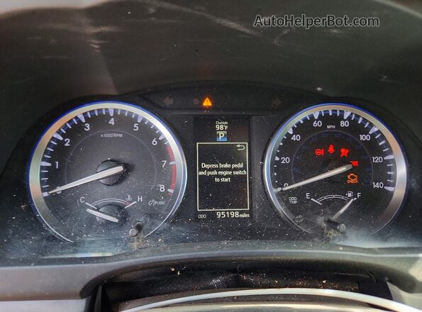 5TDKKRFH6GS140999 2016 TOYOTA HIGHLANDER Серебряный Вид щитка приборов