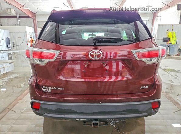 5TDKKRFH6GS159942 2016 TOYOTA HIGHLANDER Burgundy Rear view