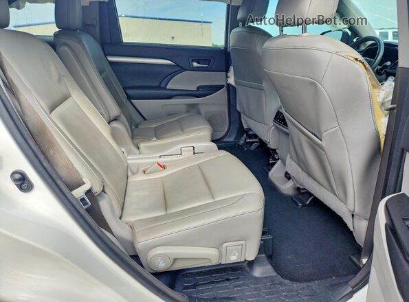 5TDKKRFH6GS176174 2016 TOYOTA HIGHLANDER White Սալոնի հետևի տեսք