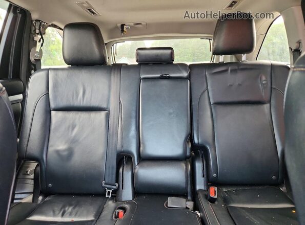 5TDKKRFH6GS504662 2016 TOYOTA HIGHLANDER Gray Rear seats view
