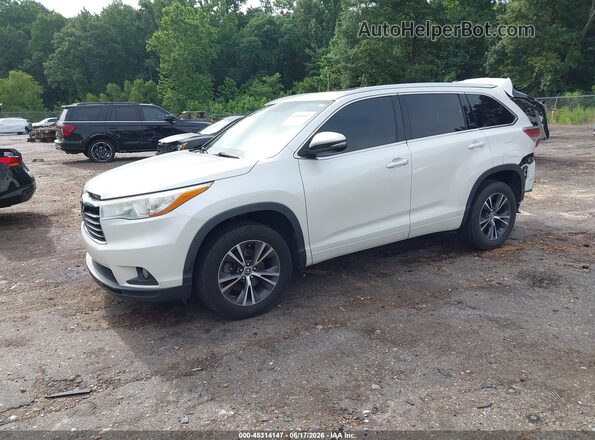 5TDKKRFH8GS171574 2016 TOYOTA HIGHLANDER White Առջևի ձախ երեք քառորդ տեսարան