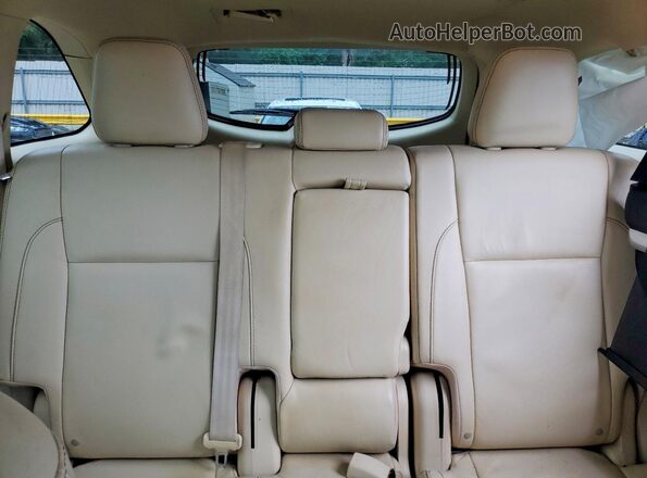 5TDKKRFHXGS174928 2016 TOYOTA HIGHLANDER Blue უკანა სავარძლების ხედი