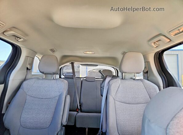5TDKRKEC3MS043554 2021 TOYOTA SIENNA Silver Вид задніх сидінь