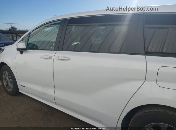 5TDKRKEC3MS065196 2021 TOYOTA SIENNA White Vista interior de 360 grados
