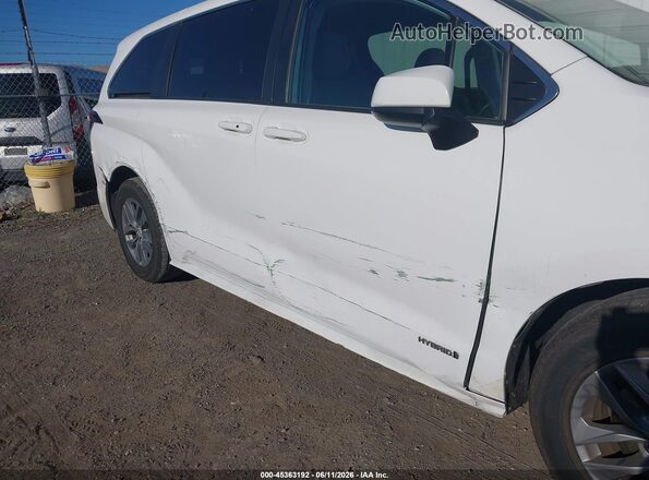 5TDKRKEC3MS065196 2021 TOYOTA SIENNA White Vista frontal