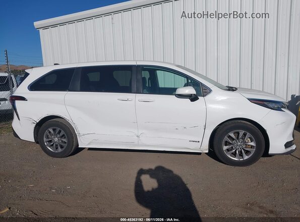 5TDKRKEC3MS065196 2021 TOYOTA SIENNA White Vista interior trasera
