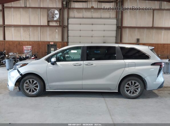 5TDKRKEC3PS165870 2023 TOYOTA SIENNA Silver 