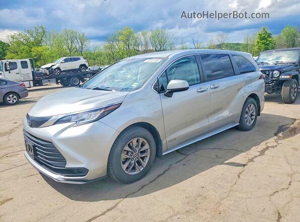 5TDKRKEC4MS040923 2021 TOYOTA SIENNA Silver 