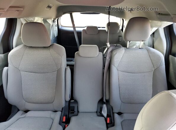 5TDKRKEC4MS044079 2021 TOYOTA SIENNA Red Հետևի նստատեղերի տեսք