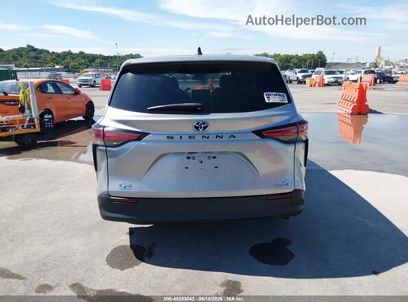 5TDKRKEC4NS092828 2022 TOYOTA SIENNA Silver 