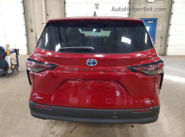 5TDKRKEC5SS277062 2025 TOYOTA SIENNA Burgundy Вид ззаду