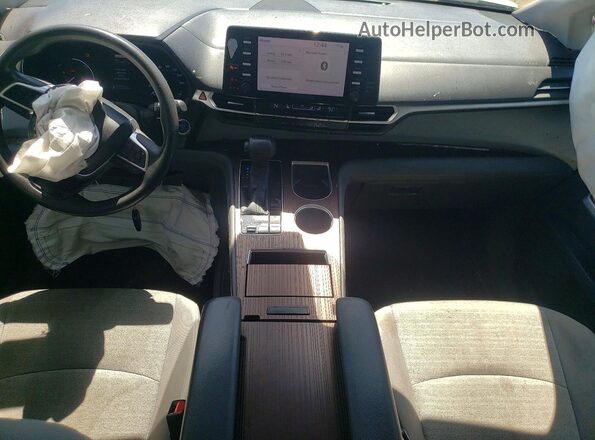 5TDKRKEC7MS047588 2021 TOYOTA SIENNA Silver Vista del salpicadero