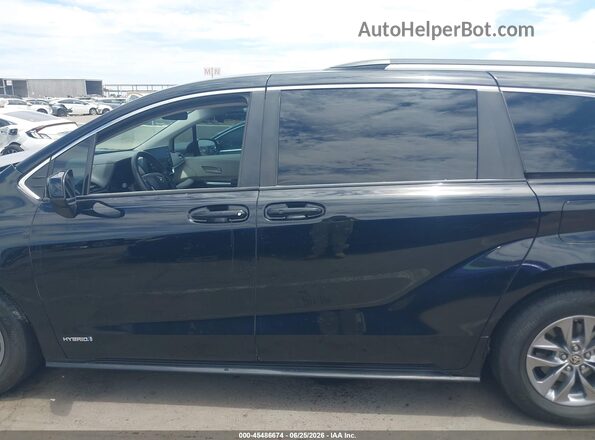5TDKRKEC8MS037247 2021 TOYOTA SIENNA Black 