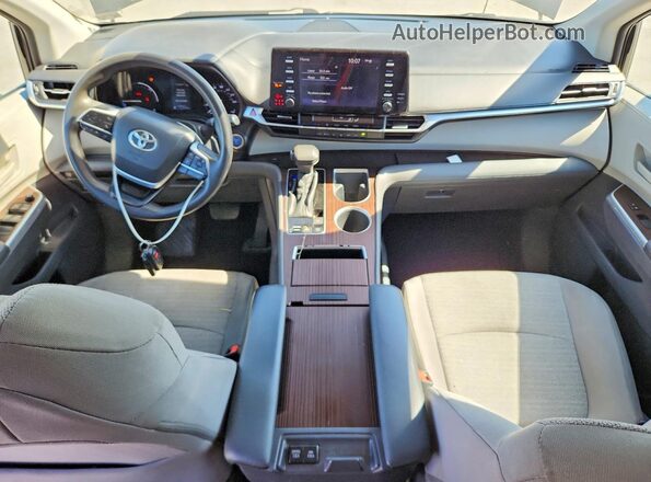 5TDKRKEC8MS044313 2021 TOYOTA SIENNA Black Dashboard view