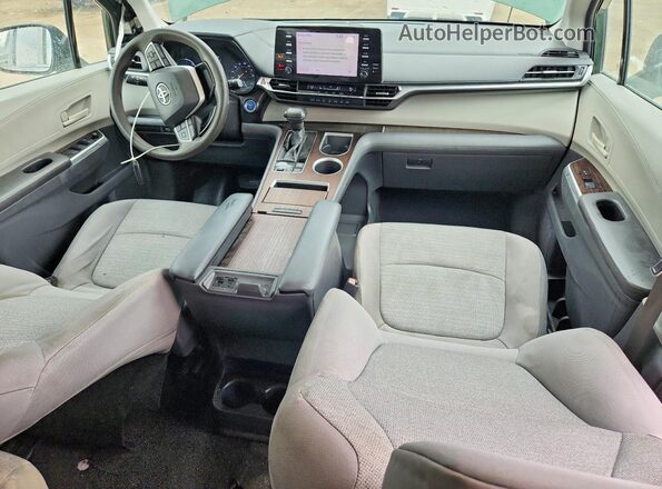 5TDKRKECXMS001401 2021 TOYOTA SIENNA Зеленый 