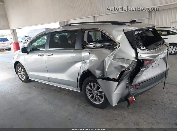 5TDKRKECXSS260144 2025 TOYOTA SIENNA Silver Вид задньої частини салону