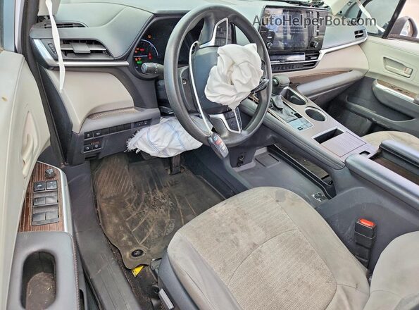 5TDKSKFC1MS003735 2021 TOYOTA SIENNA Silver Vista del salpicadero