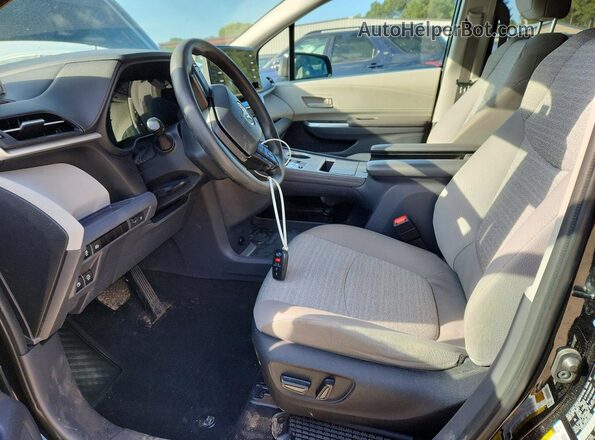 5TDKSKFC8PS079280 2023 TOYOTA SIENNA Black 