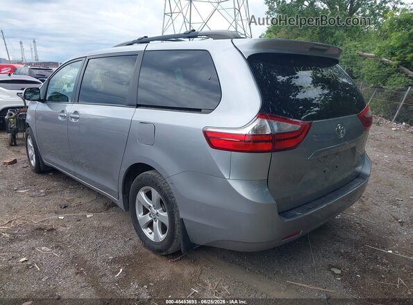 5TDKZ3DC0HS784452 2017 TOYOTA SIENNA Silver Задня ліва чверть