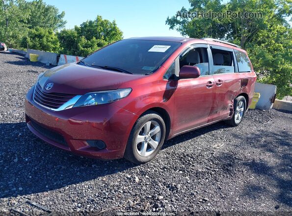 5TDKZ3DC0HS822665 2017 TOYOTA SIENNA Red 