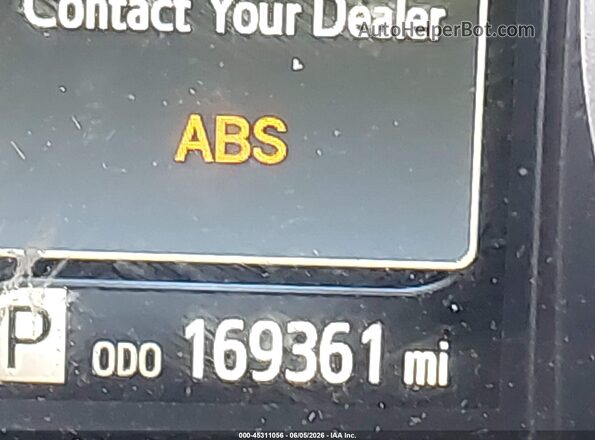 5TDKZ3DC0JS922139 2018 TOYOTA SIENNA Silver 