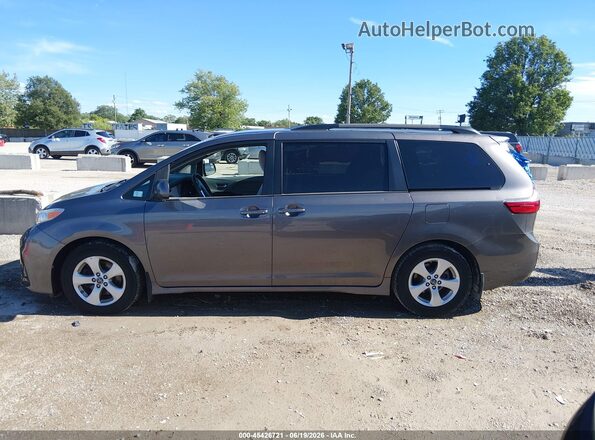 5TDKZ3DC0JS922805 2018 TOYOTA SIENNA Серый Панорамный вид салона 360°