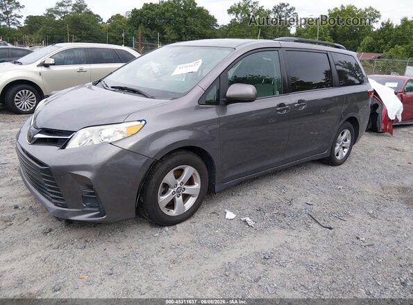 5TDKZ3DC0JS941855 2018 TOYOTA SIENNA Gray Առջևի ձախ երեք քառորդ տեսարան