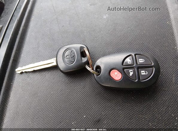 5TDKZ3DC0JS941855 2018 TOYOTA SIENNA Gray Առջևի վահանակի տեսք