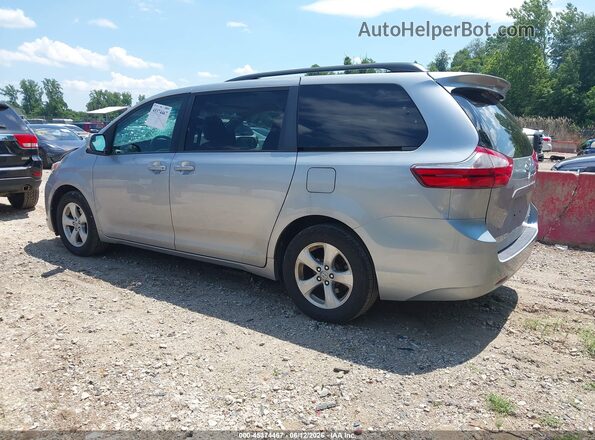 5TDKZ3DC1HS820178 2017 TOYOTA SIENNA Silver Rear left