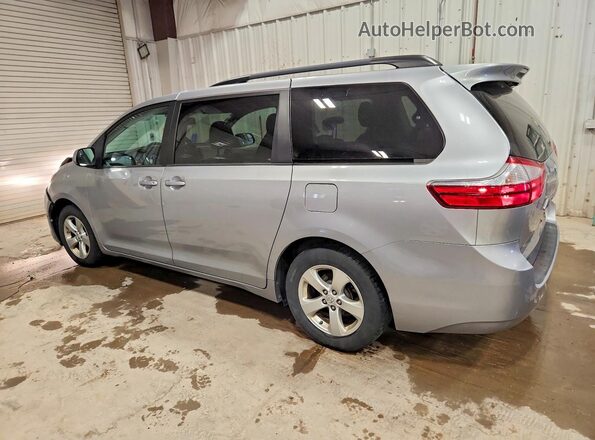 5TDKZ3DC1HS870840 2017 TOYOTA SIENNA Silver Հետևի ձախ