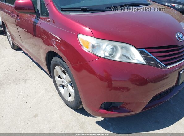 5TDKZ3DC2HS855148 2017 TOYOTA SIENNA Red 