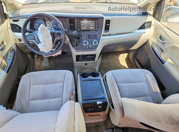 5TDKZ3DC2JS963677 2018 TOYOTA SIENNA White Вид панелі приладів