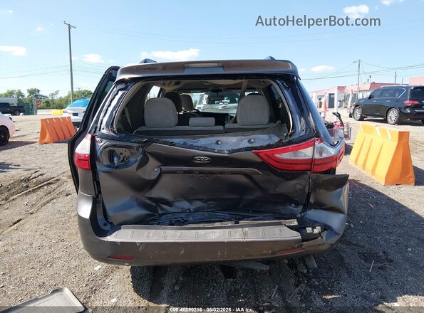 5TDKZ3DC3HS778239 2017 TOYOTA SIENNA Gray 