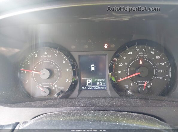 5TDKZ3DC3HS826905 2017 TOYOTA SIENNA Red Widok tylnych siedzeń
