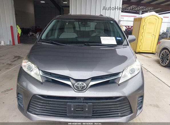 5TDKZ3DC3JS901897 2018 TOYOTA SIENNA Серый Вид спереди