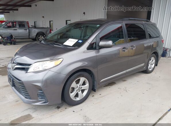 5TDKZ3DC3JS901897 2018 TOYOTA SIENNA Серый Передняя левая четверть