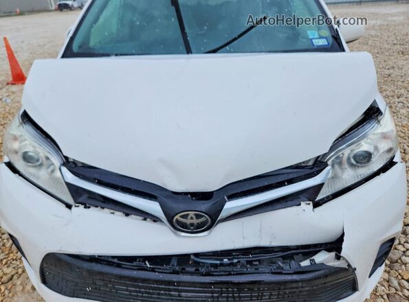 5TDKZ3DC3KS010624 2019 TOYOTA SIENNA White Widok komory silnika
