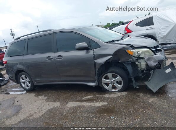 5TDKZ3DC3LS023228 2020 TOYOTA SIENNA Gray Rear interior view