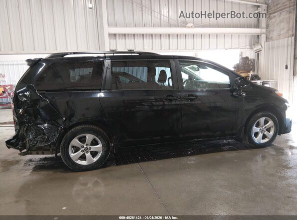 5TDKZ3DC3LS052132 2020 TOYOTA SIENNA Black Rear interior view