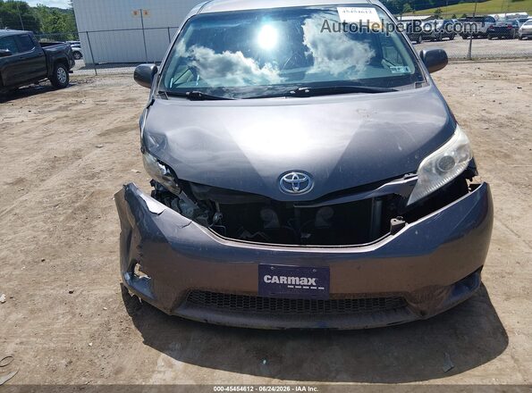 5TDKZ3DC4HS832583 2017 TOYOTA SIENNA Gray Դիմացի տեսք