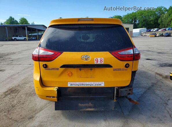 5TDKZ3DC4HS876552 2017 TOYOTA SIENNA Yellow 