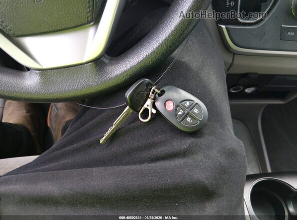 5TDKZ3DC4LS034142 2020 TOYOTA SIENNA Белый Вид панели приборов