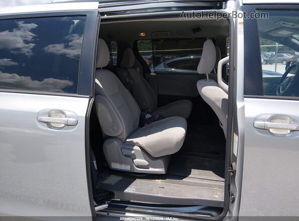 5TDKZ3DC5LS038457 2020 TOYOTA SIENNA Silver VIN sticker view