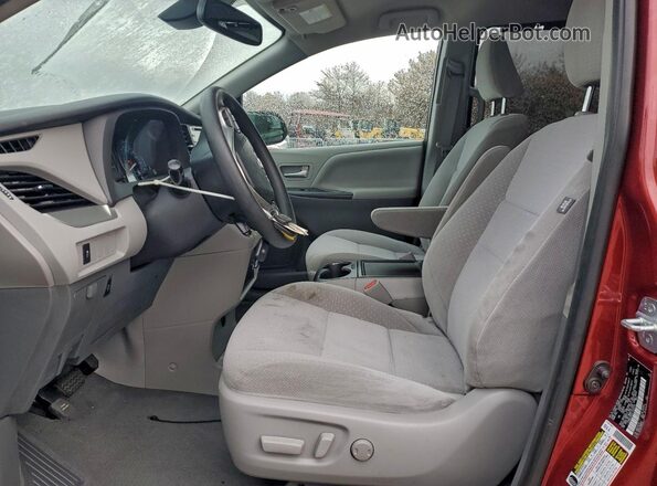 5TDKZ3DC5LS050530 2020 TOYOTA SIENNA Burgundy Вид салону спереду